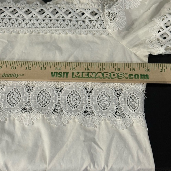 Elegant White Lace Dress - Picture 11 of 13